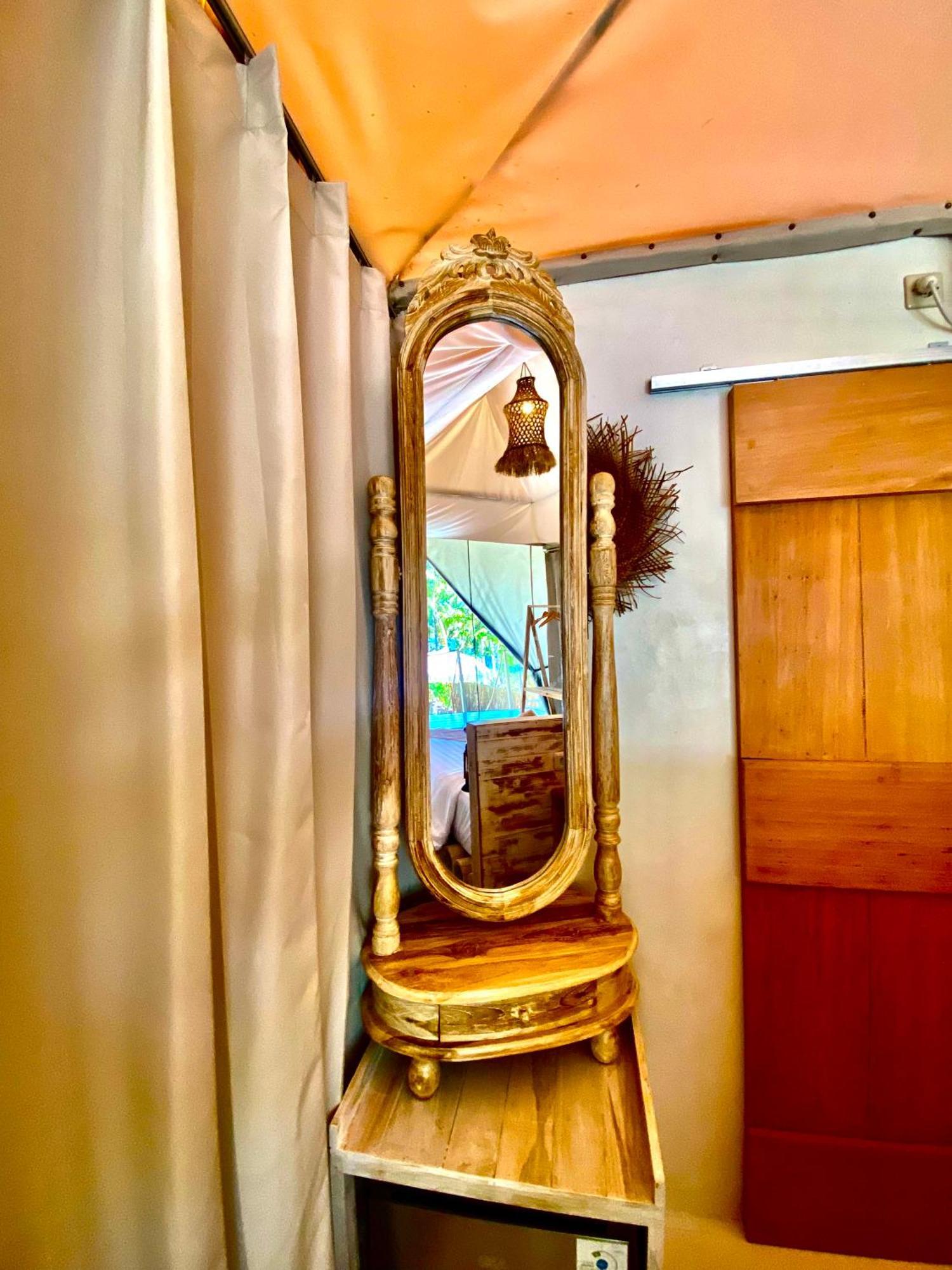 Exotic Private Glamping Hotell Toyapakeh Exteriör bild